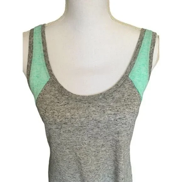 Victoria's Secret Womens Tank Top Low Open Back Gray Little Angel Wings M - Picture 2 of 10